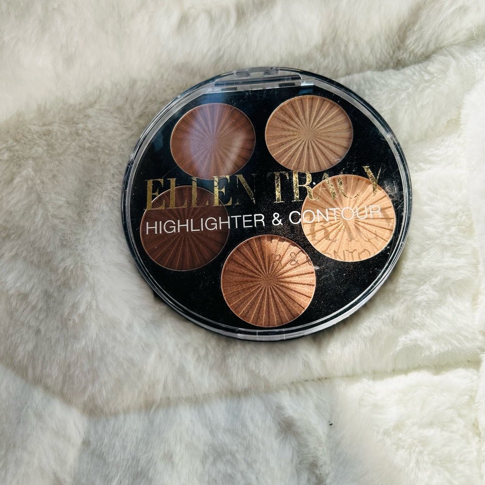 Ellen Tracy Highlighter & Contour Palette - Warm Bronze Collection